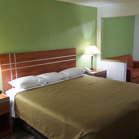Econo Lodge & Suites Пекин Экстерьер фото