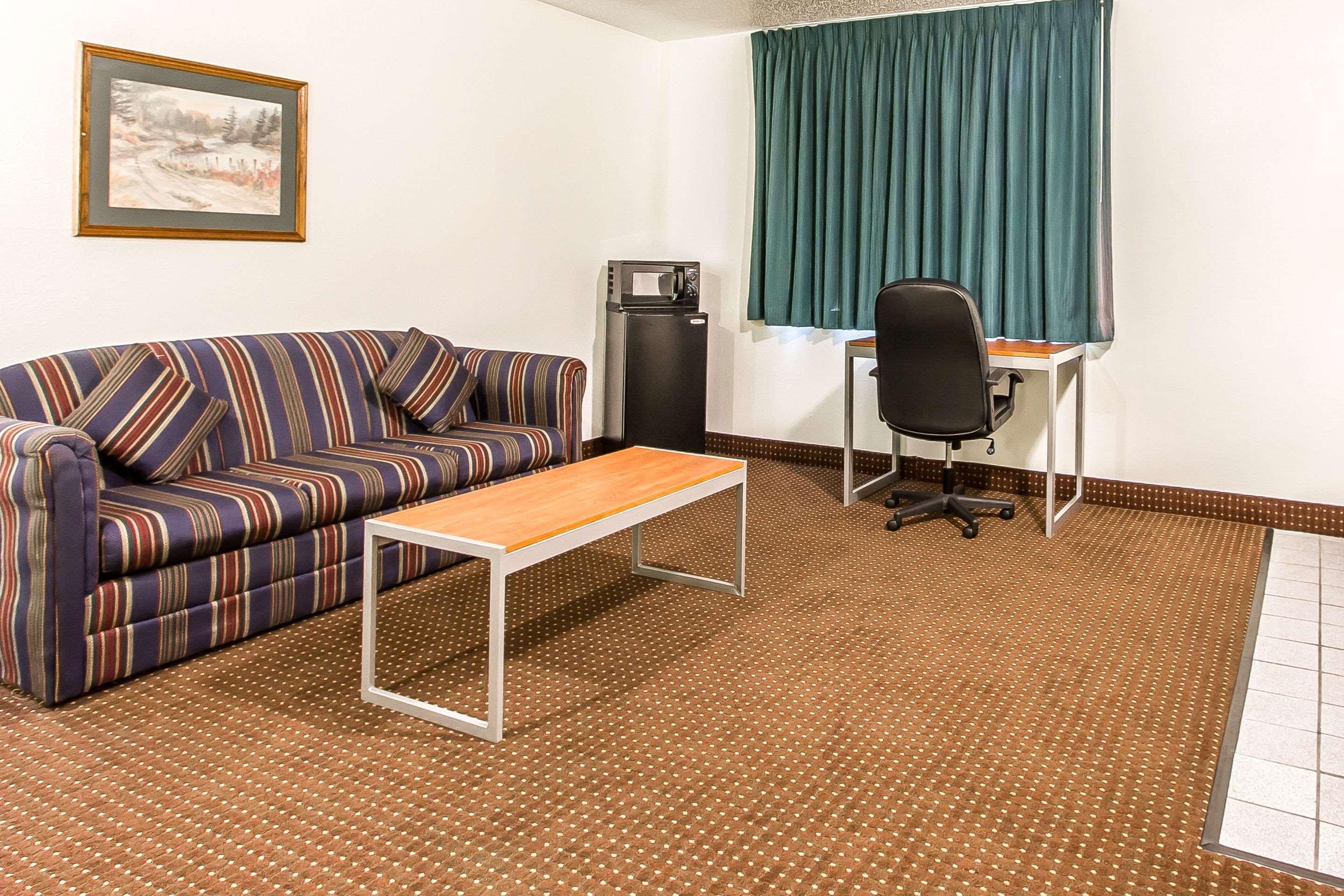 Econo Lodge & Suites Пекин Экстерьер фото