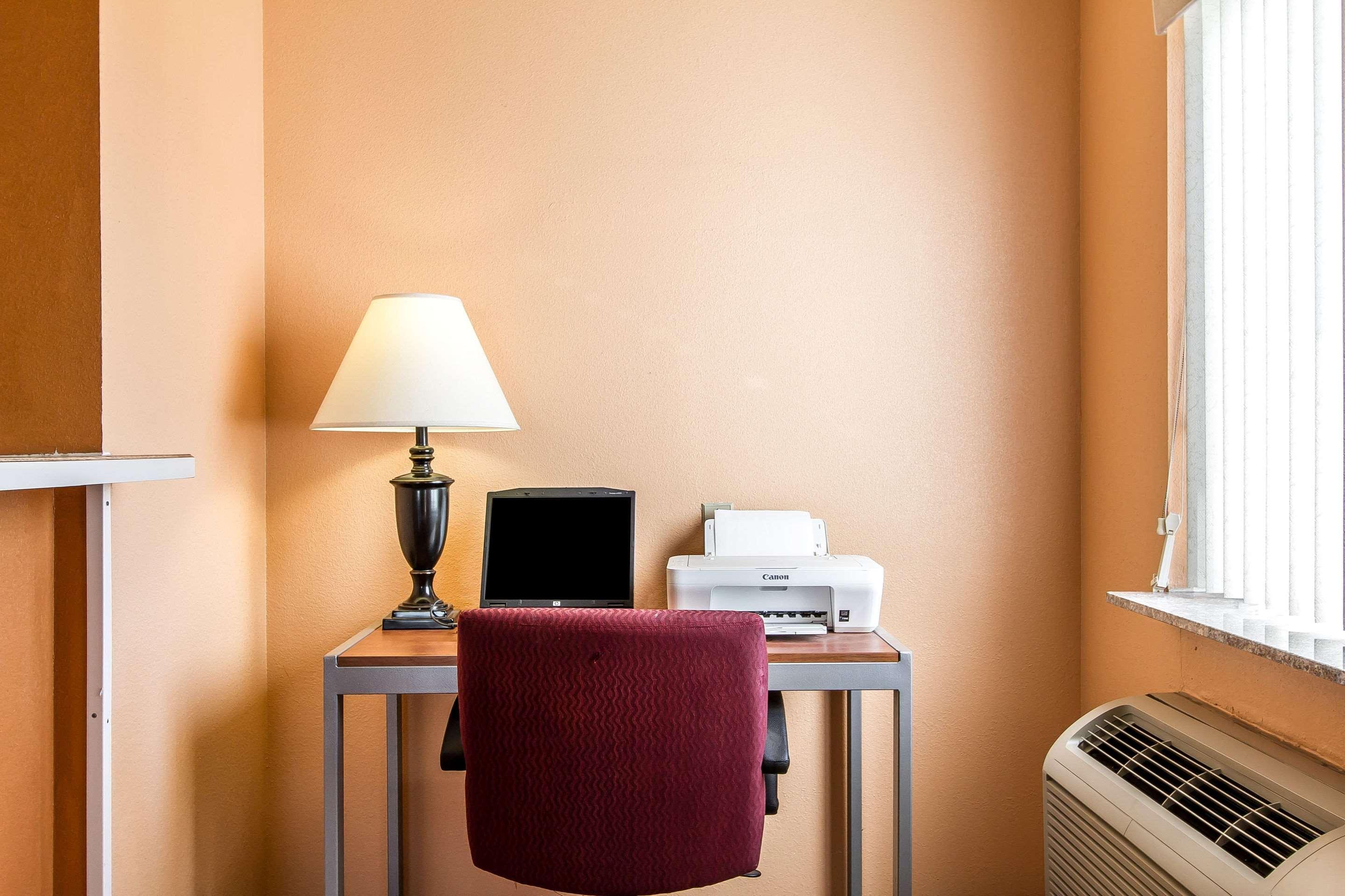 Econo Lodge & Suites Пекин Экстерьер фото