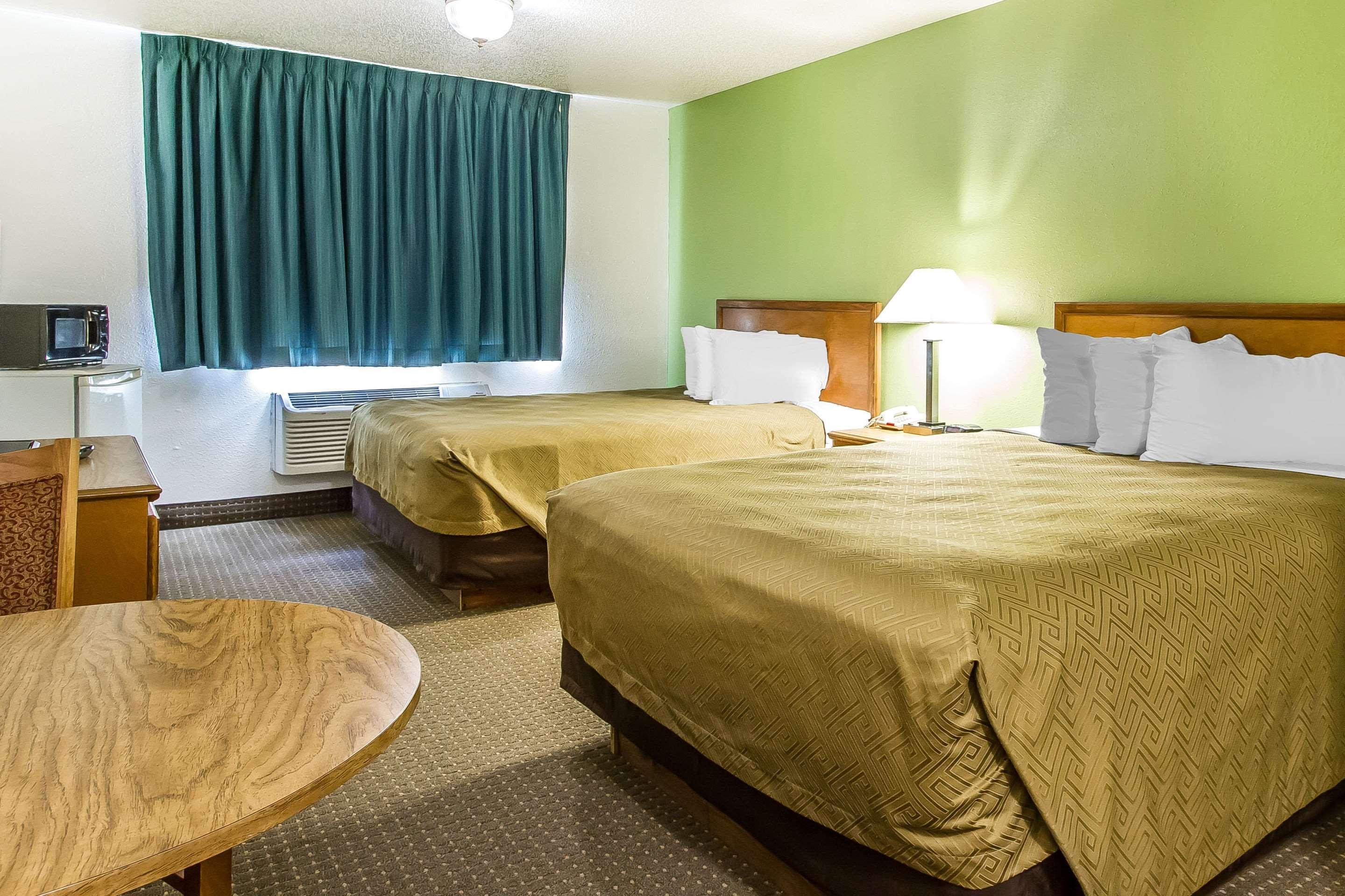 Econo Lodge & Suites Пекин Экстерьер фото