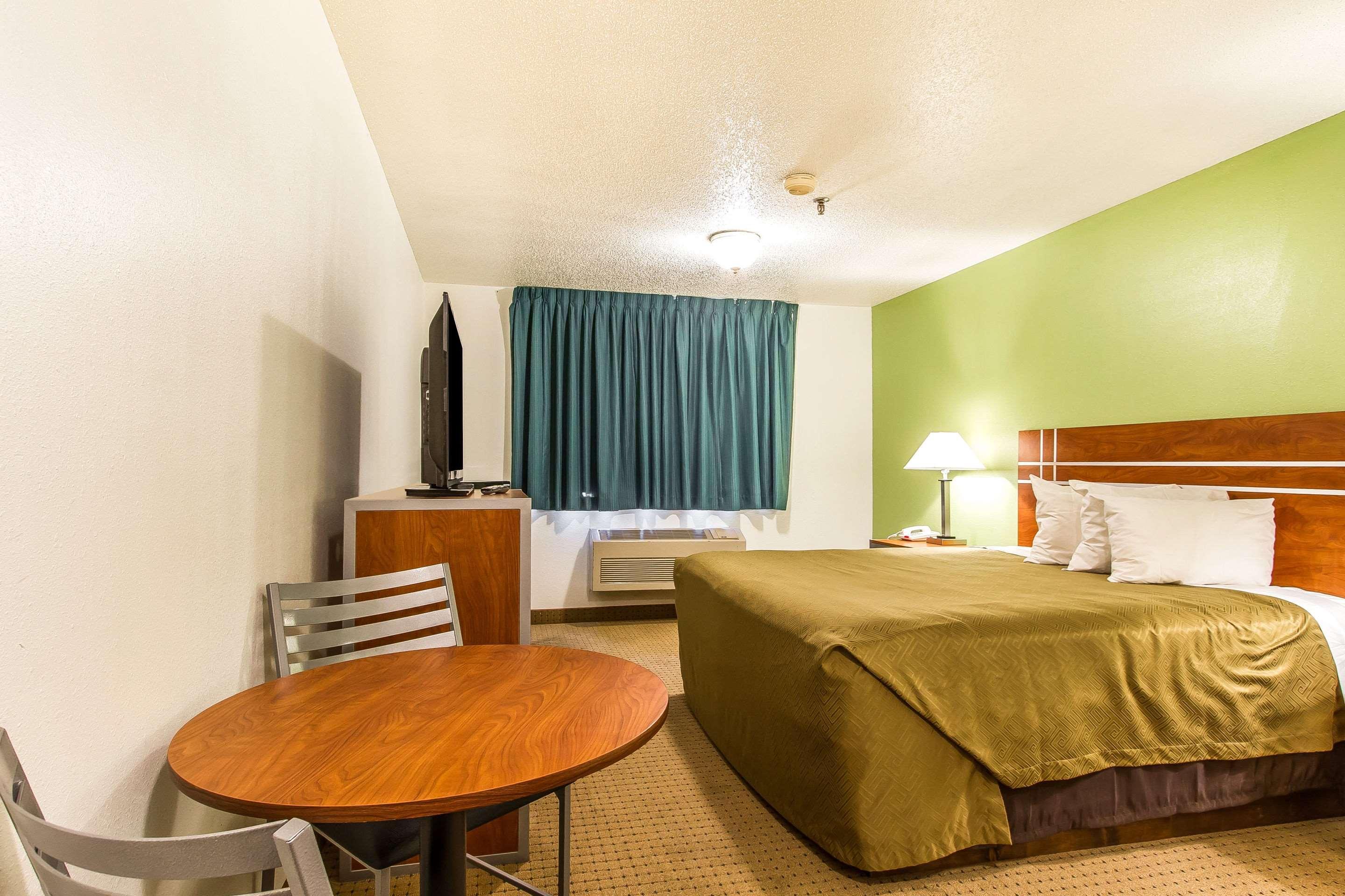 Econo Lodge & Suites Пекин Экстерьер фото