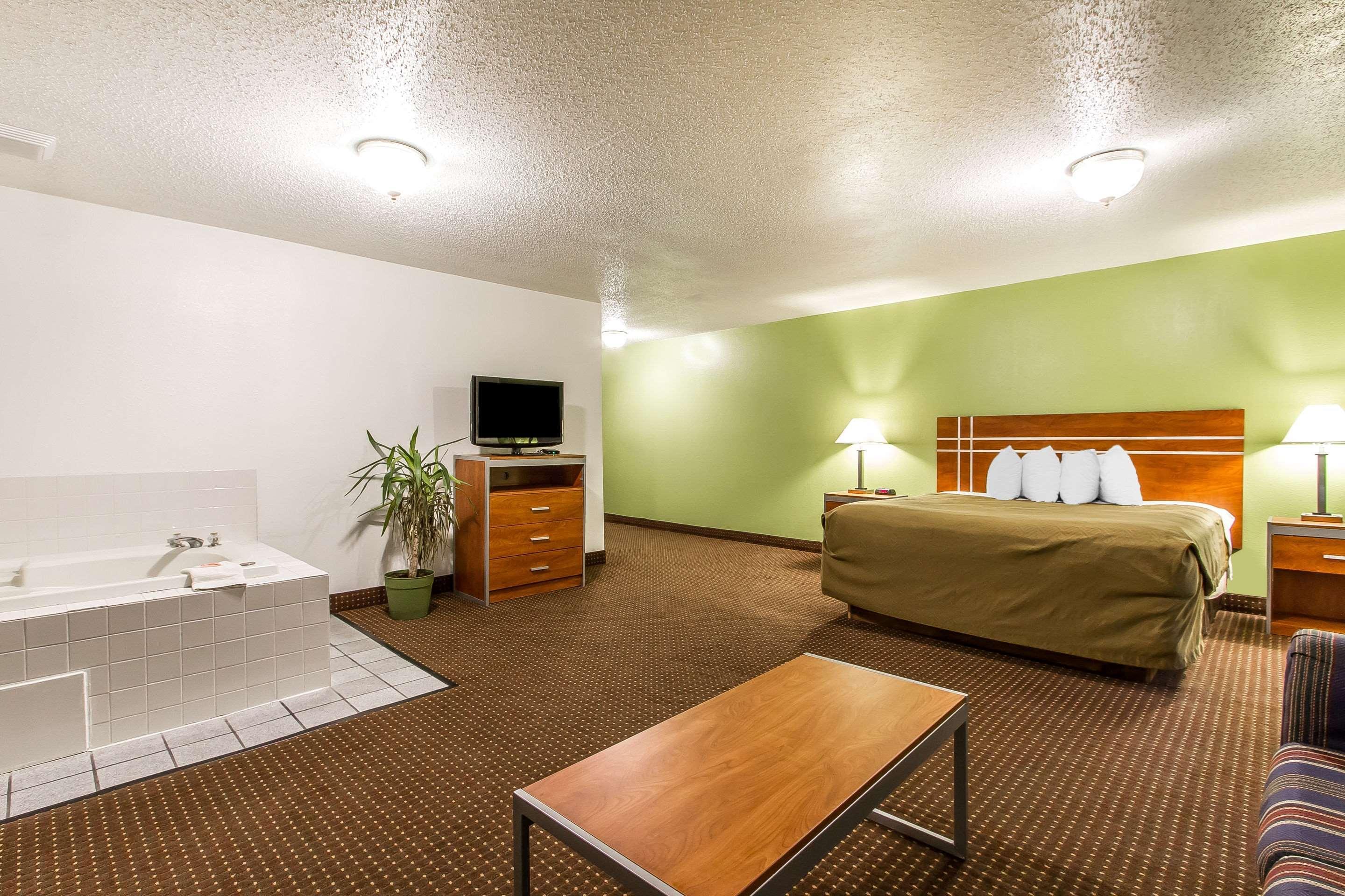 Econo Lodge & Suites Пекин Экстерьер фото