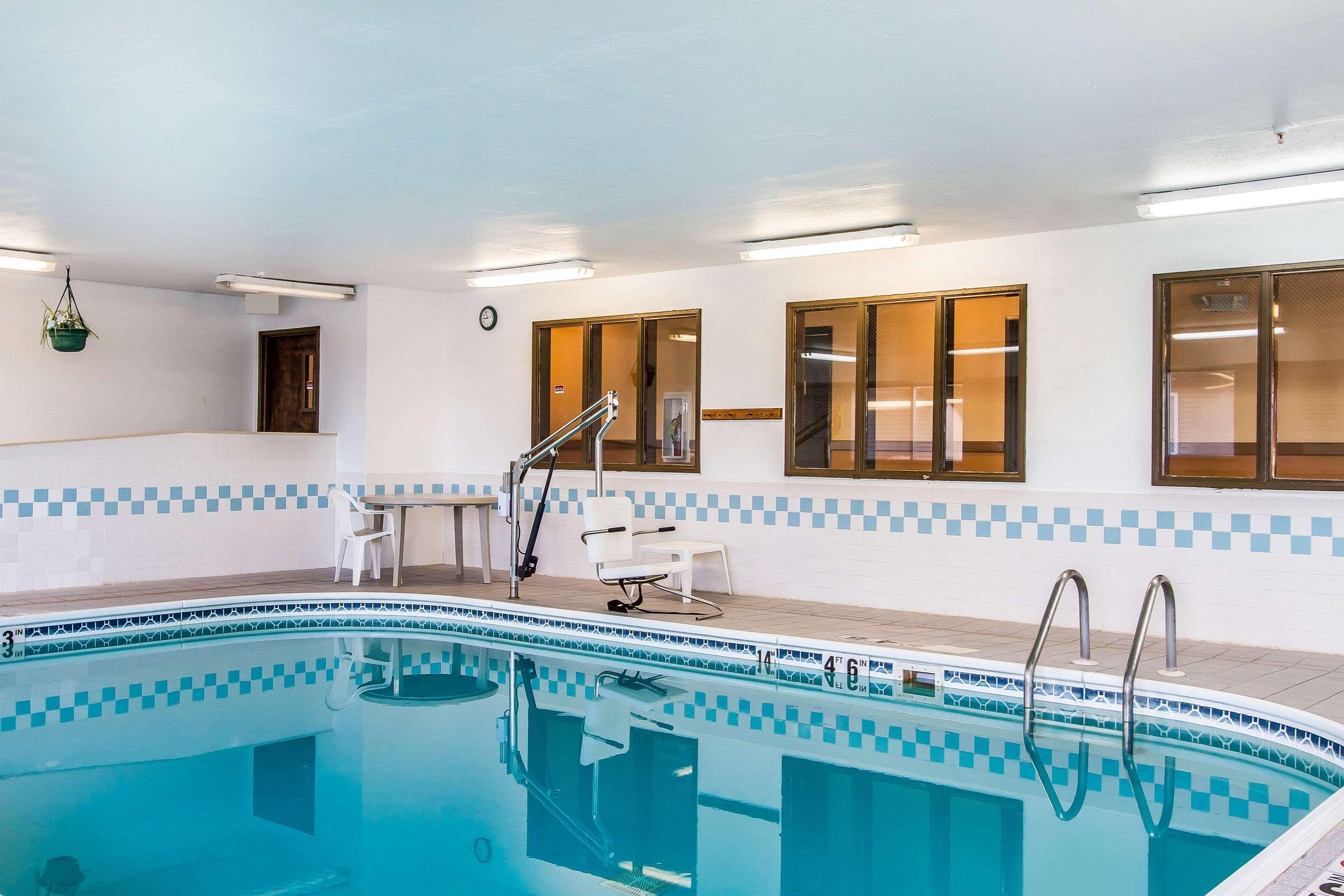 Econo Lodge & Suites Пекин Экстерьер фото