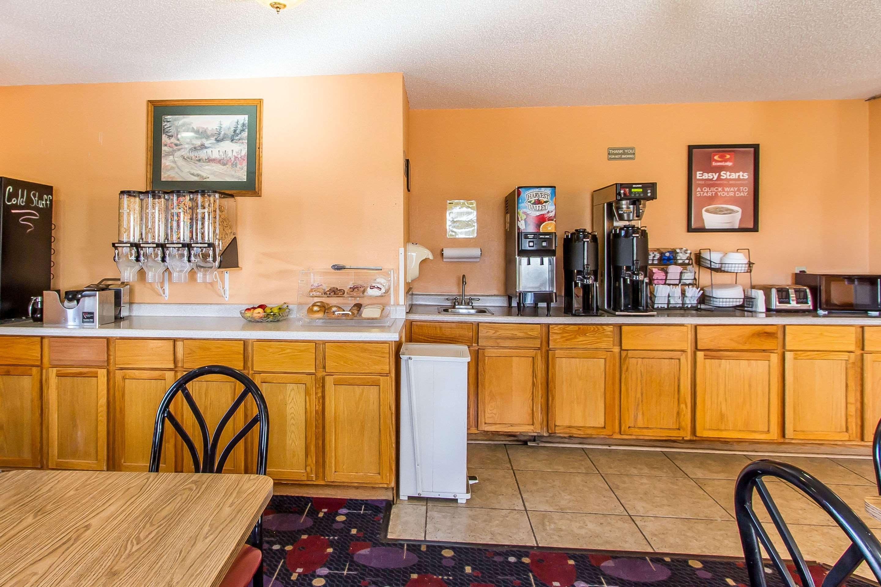Econo Lodge & Suites Пекин Экстерьер фото